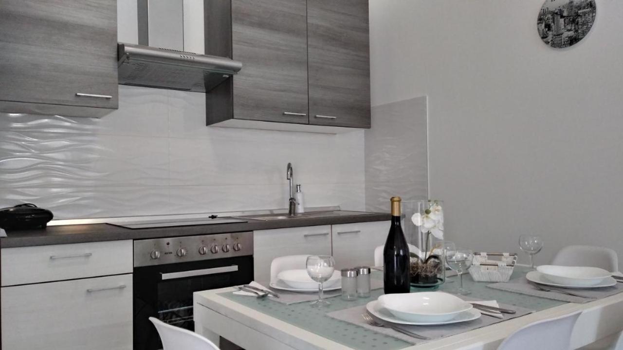 Premium Apartments Adore 诺瓦利娅 外观 照片