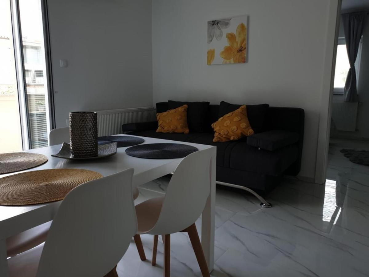 Premium Apartments Adore 诺瓦利娅 外观 照片
